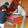 Atelier « Entretenir son clavecin » par Martine Argellies.
