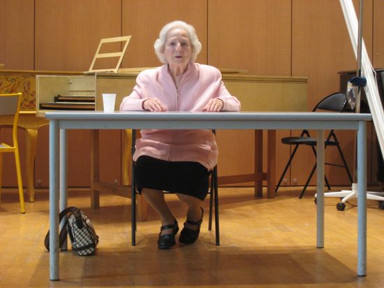 <p>Rencontre avec Huguette Dreyfus.</p>