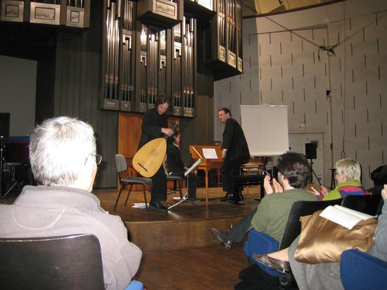 <p>Ilton Wjuniski, clavicorde et Jacob Heringman, luth.</p>